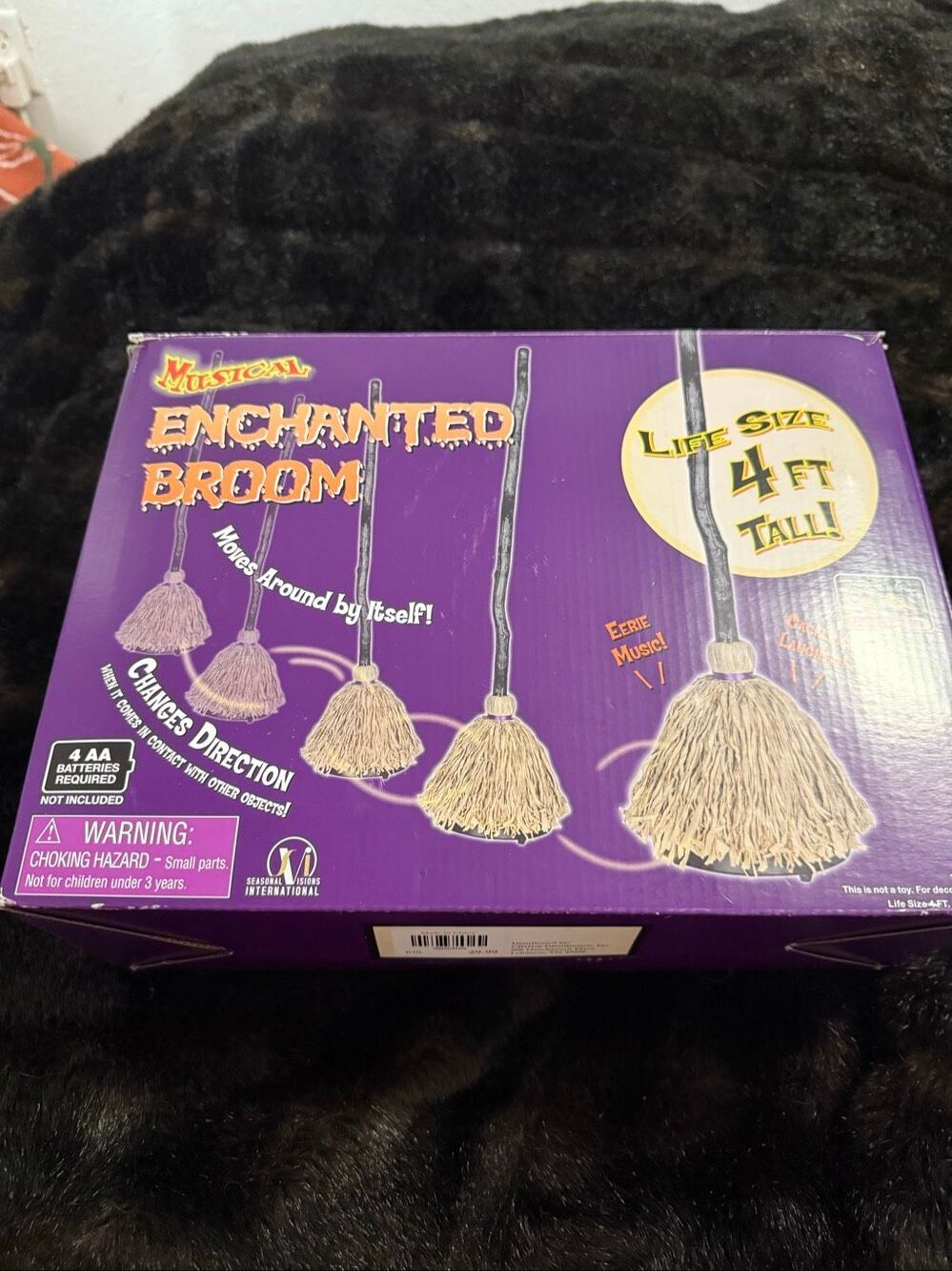 Halloween Prop Musical Enchanted Broom Magic Move Music Sounds Witch Cackle